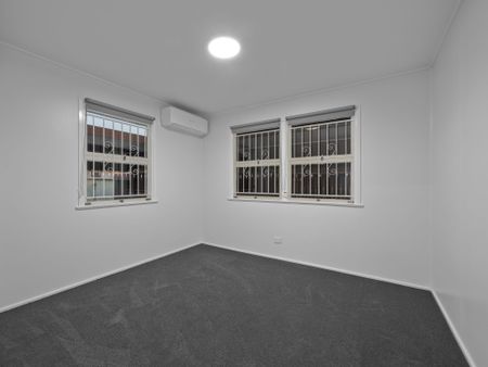 120 Raceview Street, Raceview QLD 4305 - House For Rent | Domain - Photo 3