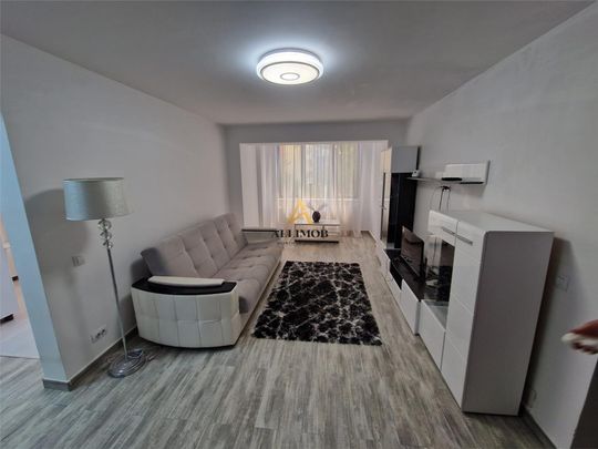 Apartament de inchiriat in Targoviste, zona Micro 6 - Photo 1