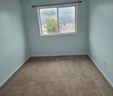 For Lease - 104 Sunfield Road Unit# Main, Toronto, Ontario - Photo 6