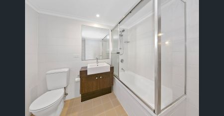 SPACIOUS 2 BEDROOM APARTMENT! - Photo 2