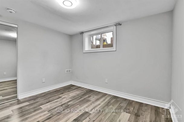 For Lease - 2382 Ogilvie Road Unit# B, Beacon Hill North - South and Area, Ontario - Photo 1