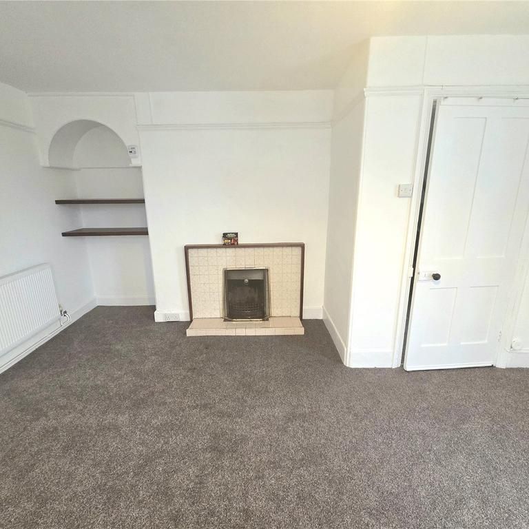 2 bedroom property to rent - Photo 1