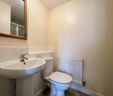 3 bedroom terraced house to rent - Photo 6