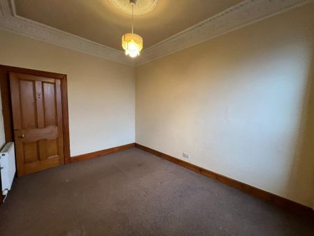3 bedroom flat to rent - Photo 5