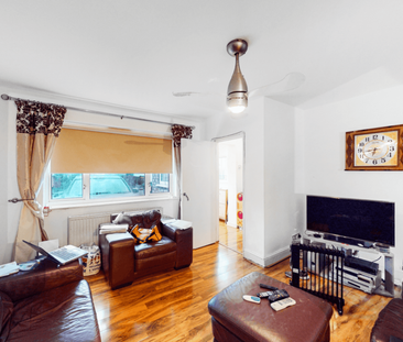 4 bedroom terraced house to rent - Photo 1