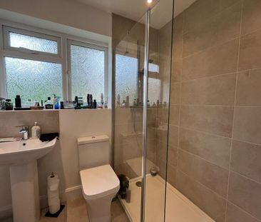 3 bedroom detached bungalow to rent - Photo 4