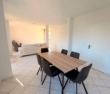 Location Appartement 3 pièces 81m² - Photo 4