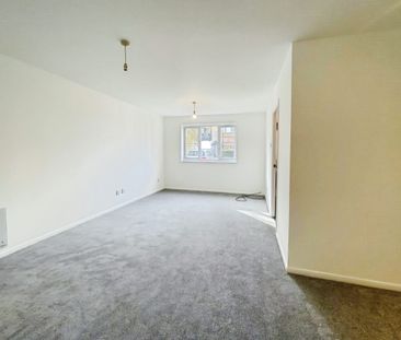 Lewes Close, Grays, RM17 - Photo 6