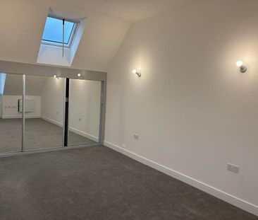 3 bedroom end of terrace house to rent - Photo 3