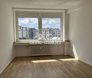 Helle WG-Wohnung mit Weitblick in zentraler Lage - Photo 1