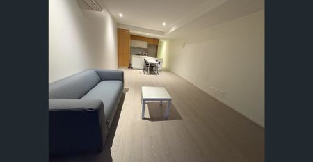 Modern 2 Bedroom 2 Bathroom Split-Level Apartment | Spacious, Convenient & Secure Living! - Photo 2