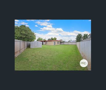 QUIET COURT LIVING! - Photo 6