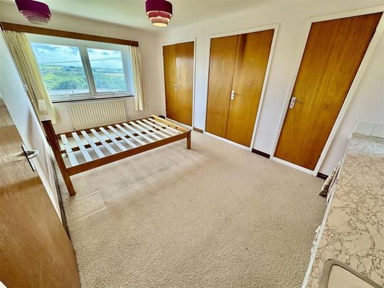 4 bedroom detached house to rent - Photo 1