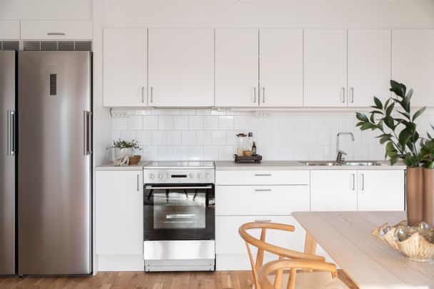 Trollsländevägen, Tumba - Photo 1