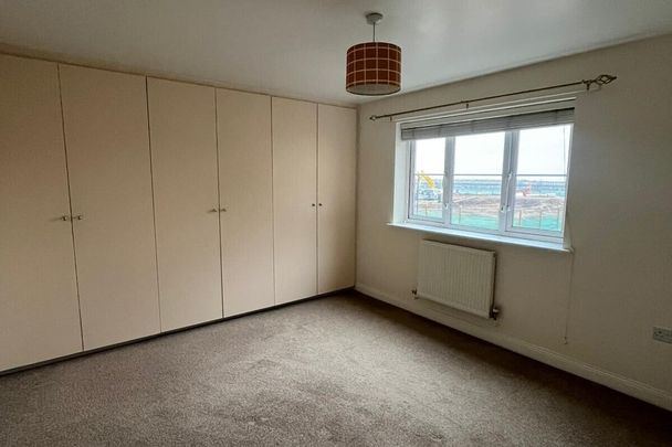 Fleet Avenue - Photo 1