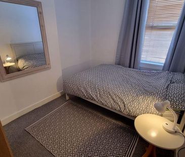 5 bedroom terraced house to rent - Photo 5