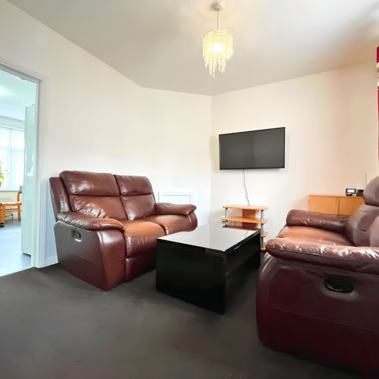 2 bedroom terraced house to rent - Photo 1