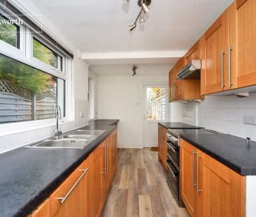 2 bedroom end of terrace house to rent - Photo 6