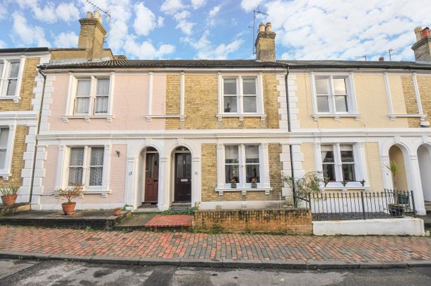 3 Double Bedroom Terrace House to let in Tunbridge Wells - Photo 1