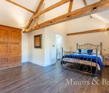 3 bedroom barn conversion to rent - Photo 2
