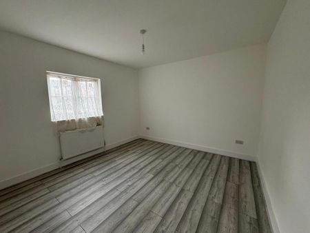 2 bedroom ground floor flat to rent - Photo 4