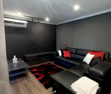 2 Bedroom Granny Flat, Partially Furnished! - Photo 6