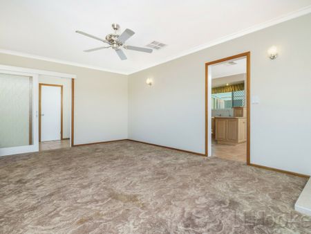 Discover the Extraordinary - Exceptional Three-Bedroom Home Available for Rent - Photo 2