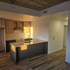 🏠 Cession de bail – Condo locatif 2½ | Disponible 1er juillet - 1er mois GRATUIT (Juillet) - Photo 2