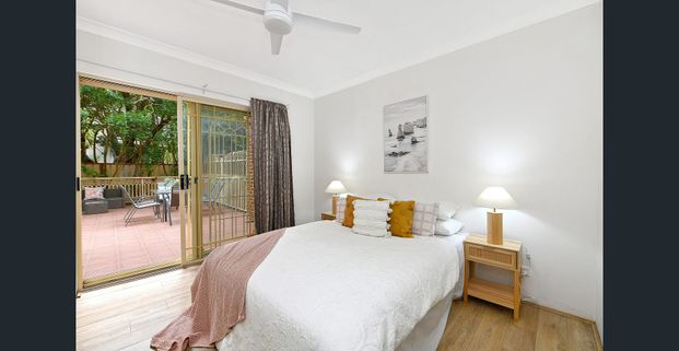 Oversized villa style apartment of superb convenience - Photo 1