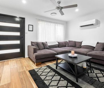 MODERN 3 BEDROOM HOME! - Photo 1
