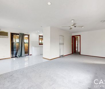 5 Roma Avenue, Cranbourne - Photo 4