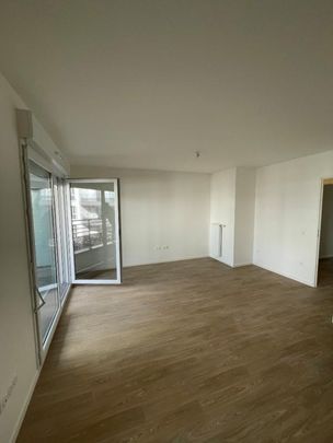 T3 CERGY Cergy (95800) - Photo 1