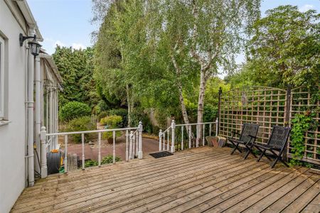 5 bedroom semi-detached house to rent - Photo 5