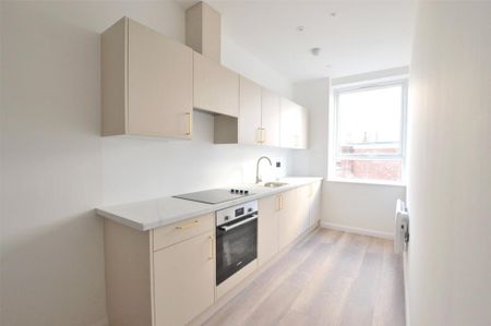 1 bedroom apartment to rent - Photo 2