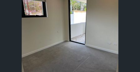 Nearly Brand New One Bedroom Apartment - Photo 3