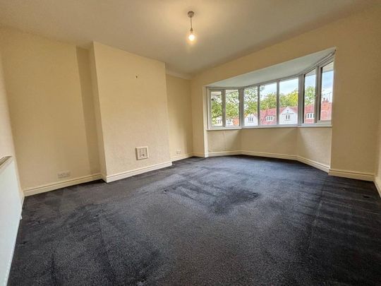 4 bedroom semi-detached house to rent - Photo 1