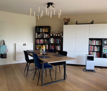 Lichtrijk appartement met één slaapkamer en bijhorende carport gele... - Photo 5