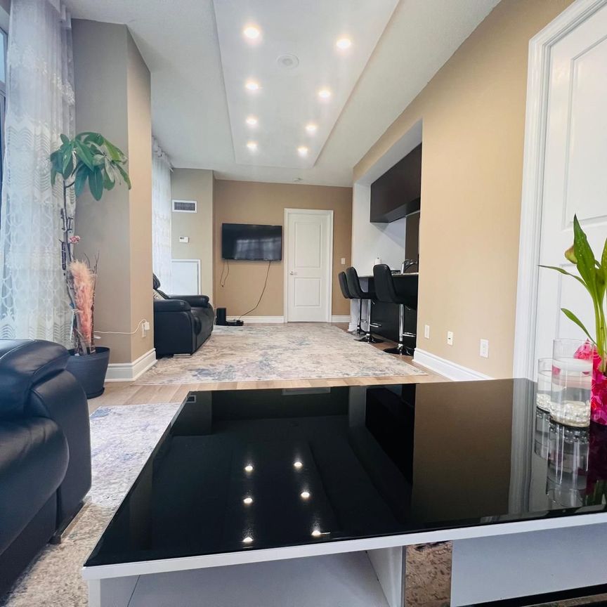 For Lease - 16 Brookers Lane Unit# 216, Toronto, Ontario - Photo 1