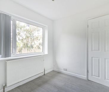 3 bedroom detached house to rent - Photo 5