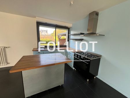 A LOUER - Maison à Fougères - Photo 2