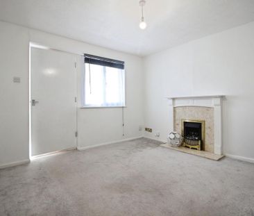 2 bedroom end of terrace house to rent - Photo 1