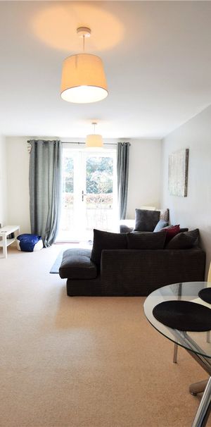 Hampden Crescent, Bracknell Hampden Crescent, Bracknell - Photo 2