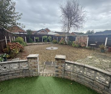 2 bedroom semi-detached bungalow to rent - Photo 6