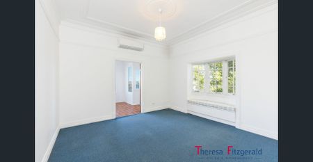 Sensational Brisbane River/City Views – Hamilton Hill - Photo 2