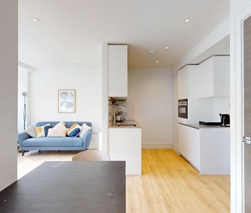 Studio to rent - Photo 1