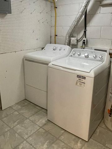 For Lease - 53 Oakridge Drive Unit# Basement unit, Toronto, Ontario - Photo 3