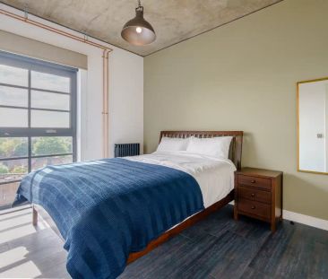 1 Bed Apartment - Photo 1