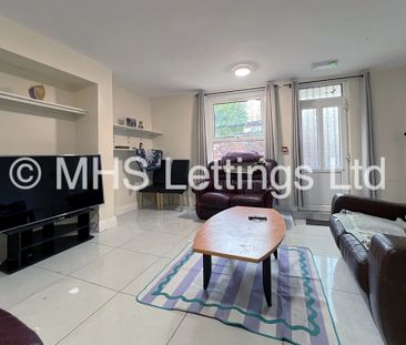 7 Bedroom Mid Terraced House for rent in Hyde Park Terrace - Photo 3