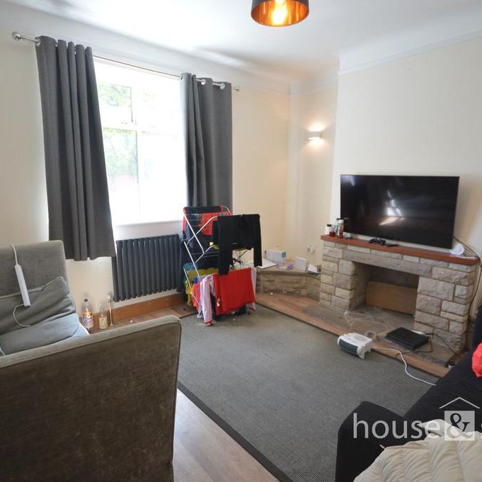 6 bedroom terraced house to rent - Photo 1