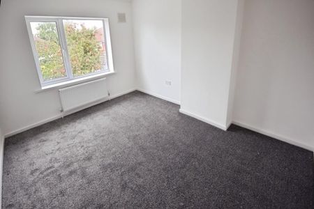 2 bedroom semi-detached house to rent - Photo 3